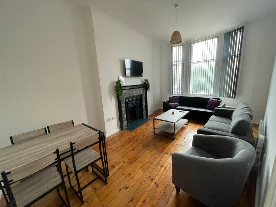 Spacious Flat For 6 City Center Gs305 Sheffield Eksteriør billede